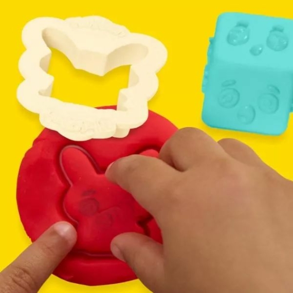 Play-Doh: Fold N Go hordozható játszószőnyeg és gyurmakészlet
